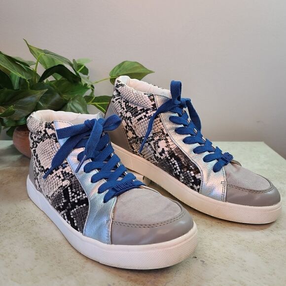 Circus by Sam Edelman Deszi High Top 9 Gray Silver Snakeskin - Picture 2 of 7